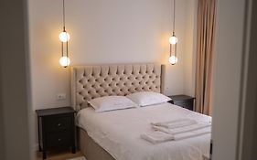Chindia Park Suite